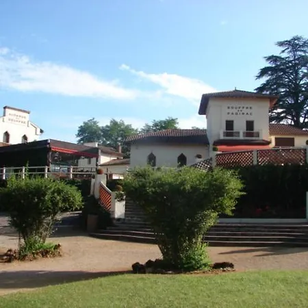 Chez Leontine Grand * Lacave (Lot)